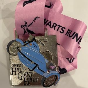 Harry Potter Hogwarts Running Club 2018 Half-Giant Half medal